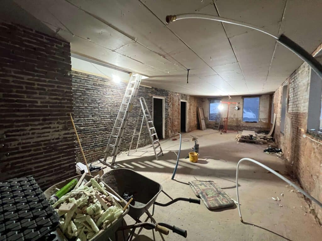 Whole-house plastering — 3